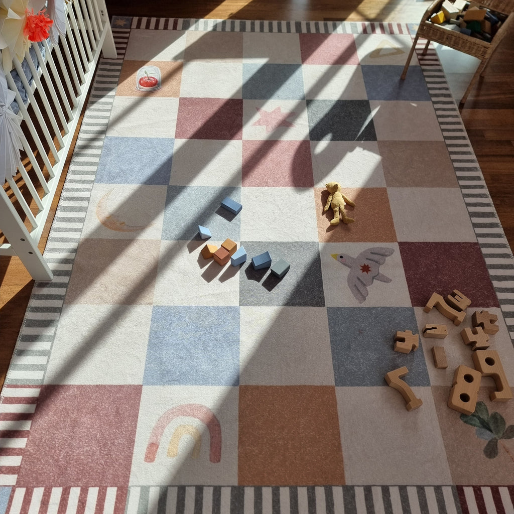HUEPPI PATCH & PLAY CHECKMATE RUG