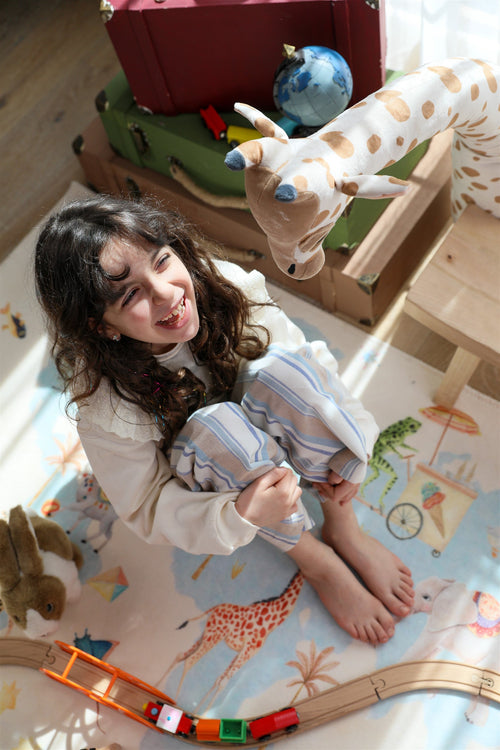 HUEPPI AROUND THE WORLD RUG