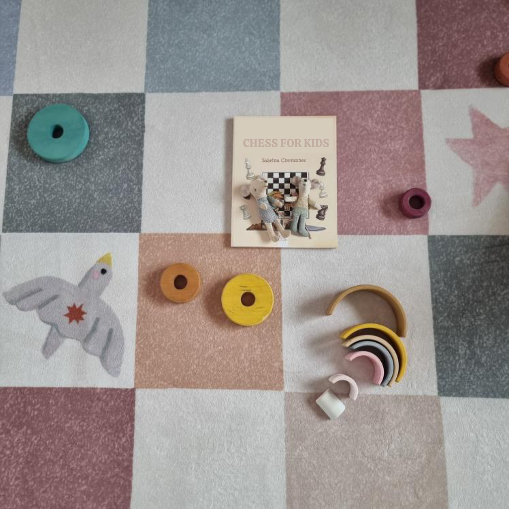 HUEPPI PATCH & PLAY CHECKMATE RUG
